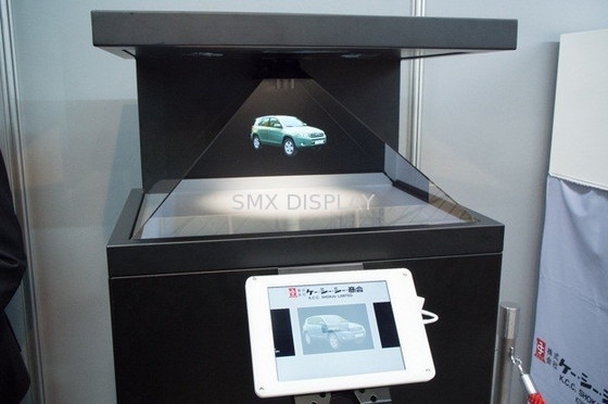 escaparate de la exhibición del holograma de la pirámide de la proyección 3D teledirigido para la publicidad