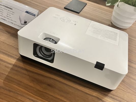 calidad Exhibición 1024x768 XGA del lumen 3LCD de los proyectores 3000 de las multimedias del negocio RS232 Fábrica