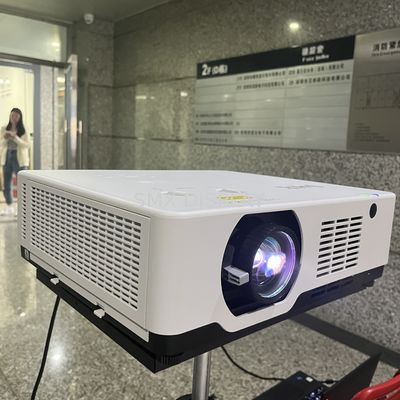 Calidad Proyector lleno del laser del ODM HD 4K 3LCD del OEM, proyector de cine en casa de la proyección de 360 grados Fábrica