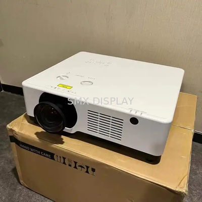 Calidad 1080P Full HD Proyector portátil para exteriores / cine en casa 7000 proyector láser de luz Fábrica