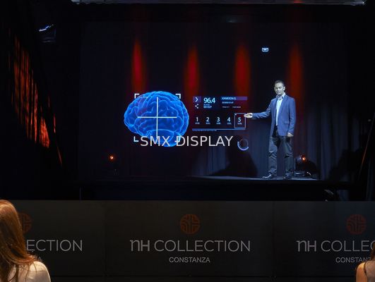 Calidad Demostración olográfica del holograma 3D de la hoja del lápiz de ojos del sistema de proyección Musion Fábrica