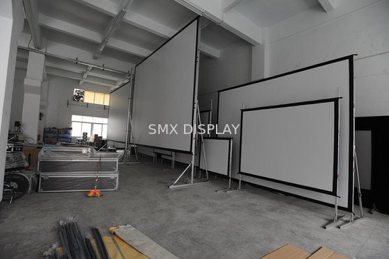 Calidad 200 pulgadas de pantalla plegable trasera y delantera con kits de vestimenta y maletín de vuelo Fábrica