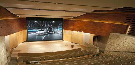 Calidad Gran pantalla motorizada con pantalla de tensión con motor tubular flexible y silencioso en tamaños personalizados Fábrica